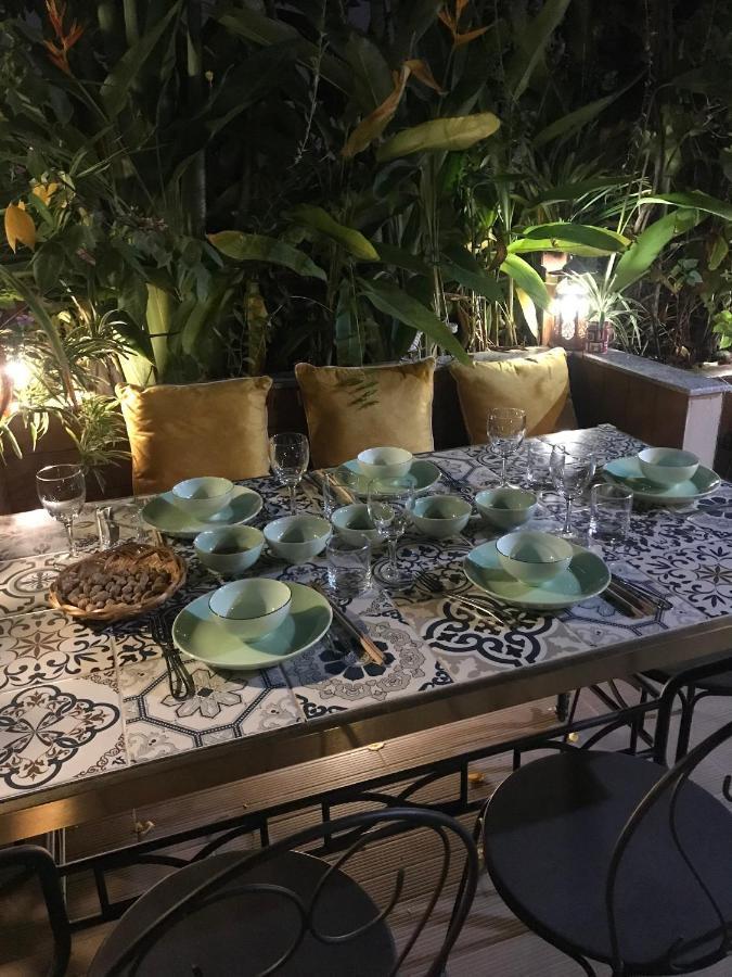 Chez Madame Binh Bed & Breakfast Hanoi Exterior foto